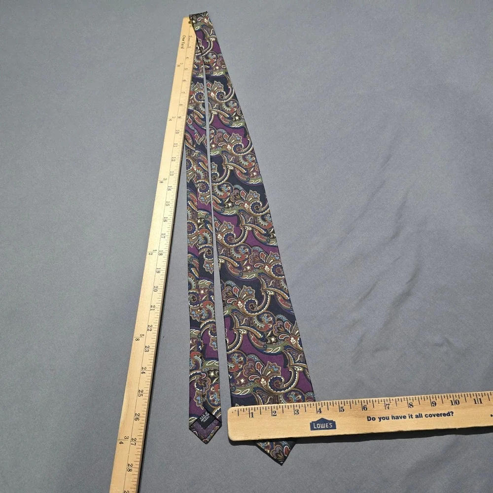 Vintage Christian Dior Monsieur Necktie Mens OS Purple Paisley Silk Accessory